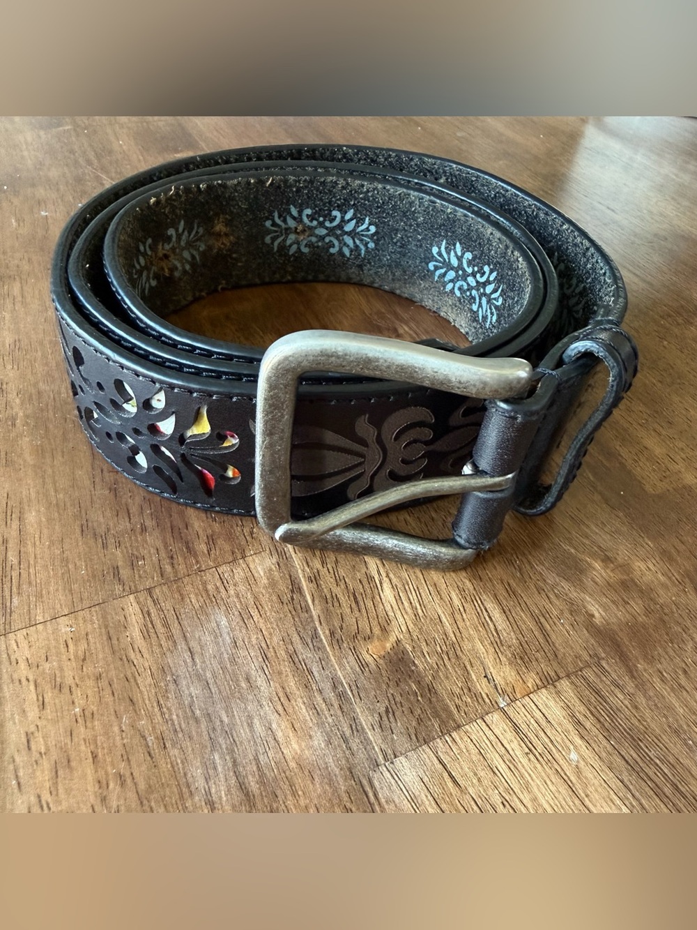 Robert Graham Leather Belt with Laser Cut Colorful Accents Size 40 6608